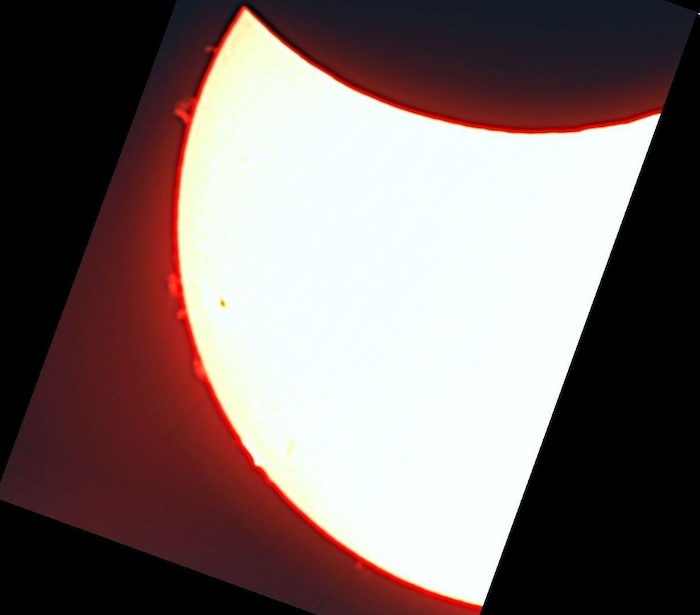 Michel montage ombre Lune protubérences